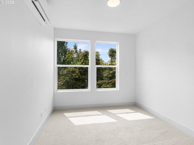 2727 Se Clinton St, Portland, OR 97202
