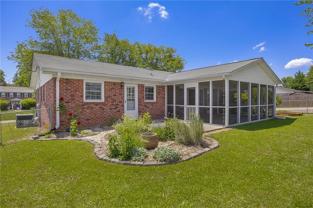 205 Meadow Lane, Easley, SC 29642