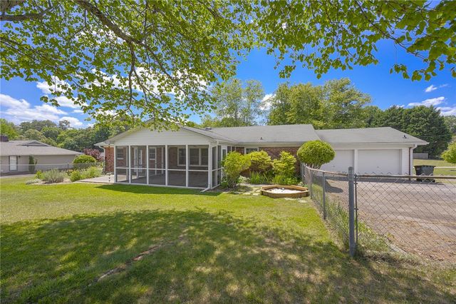 205 Meadow Lane, Easley, SC 29642