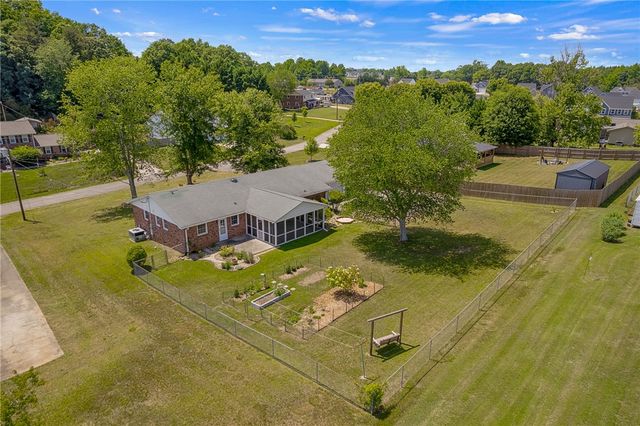 205 Meadow Lane, Easley, SC 29642
