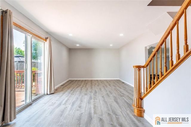 16 W Susan Street, Hazlet, NJ 07730