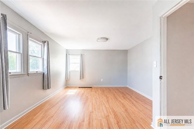 16 W Susan Street, Hazlet, NJ 07730