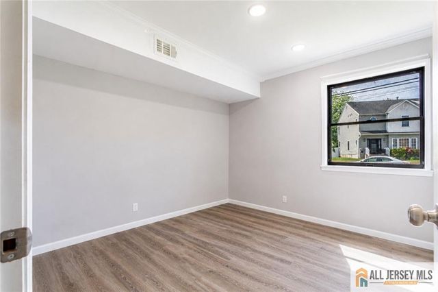 16 W Susan Street, Hazlet, NJ 07730