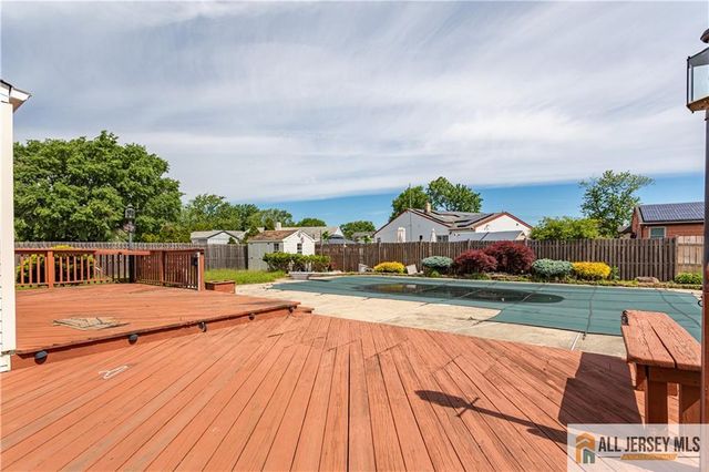 16 W Susan Street, Hazlet, NJ 07730