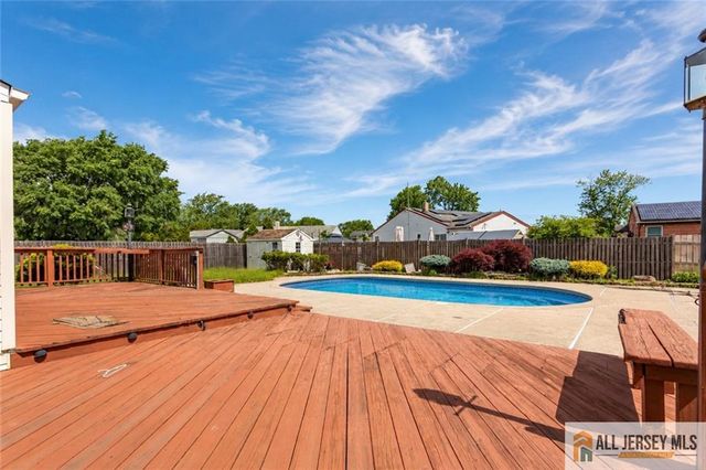 16 W Susan Street, Hazlet, NJ 07730