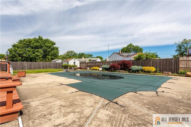 16 W Susan Street, Hazlet, NJ 07730