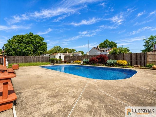 16 W Susan Street, Hazlet, NJ 07730