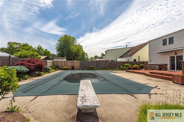 16 W Susan Street, Hazlet, NJ 07730
