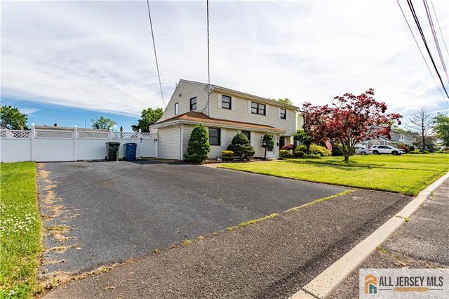 16 W Susan Street, Hazlet, NJ 07730