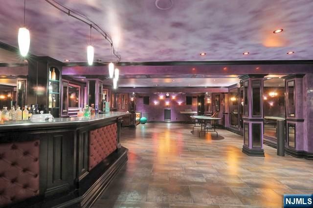 27 Roberts Road, Englewood Cliffs, NJ 07632