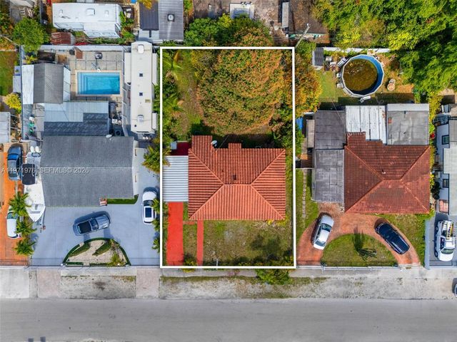 9201 NW 33rd Ave Road, Miami, FL 33147
