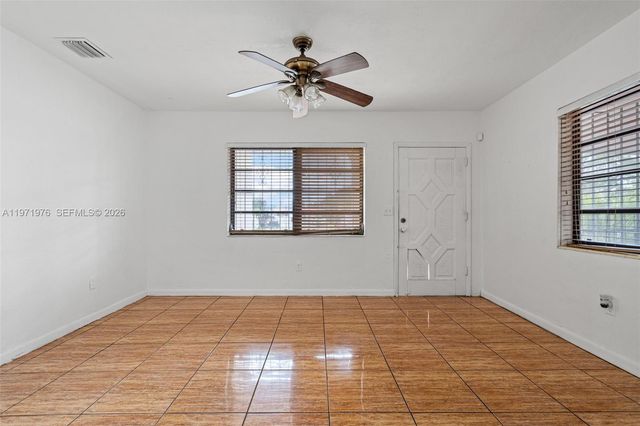 9201 NW 33rd Ave Road, Miami, FL 33147