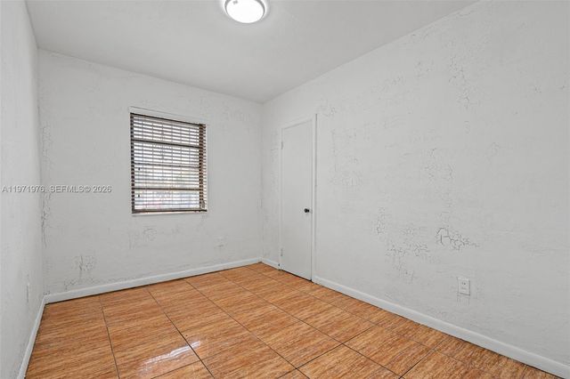 9201 NW 33rd Ave Road, Miami, FL 33147