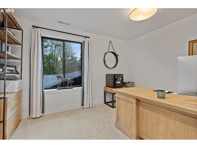 19245 Sw HEIGHTSVIEW Dr, Beaverton, OR 97007