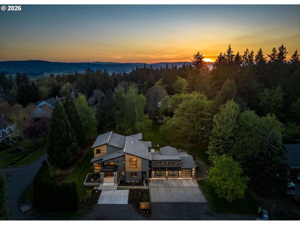 19245 Sw HEIGHTSVIEW Dr, Beaverton, OR 97007