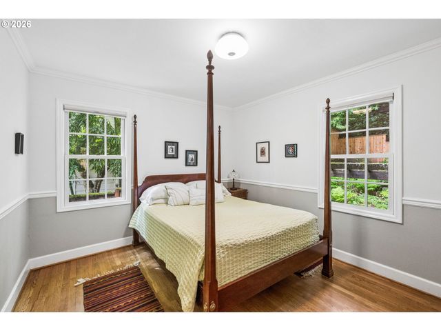 2625 Sw BRAE MAR Ct, Portland, OR 97201