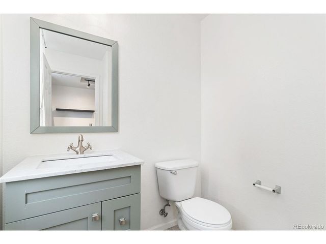 7872 W 55th Ave, Arvada, CO 80002