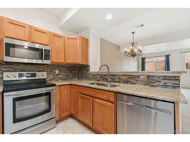 7872 W 55th Ave, Arvada, CO 80002
