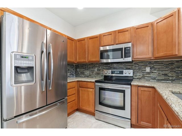 7872 W 55th Ave, Arvada, CO 80002