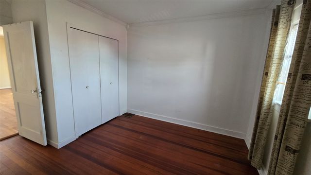 205 E Market Street, Laurel, IA 50141