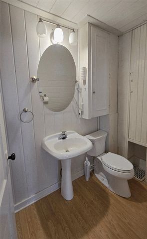 205 E Market Street, Laurel, IA 50141