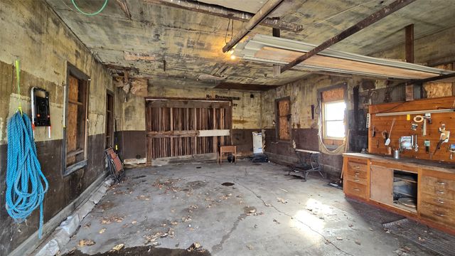 205 E Market Street, Laurel, IA 50141