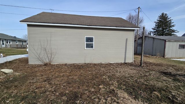 205 E Market Street, Laurel, IA 50141