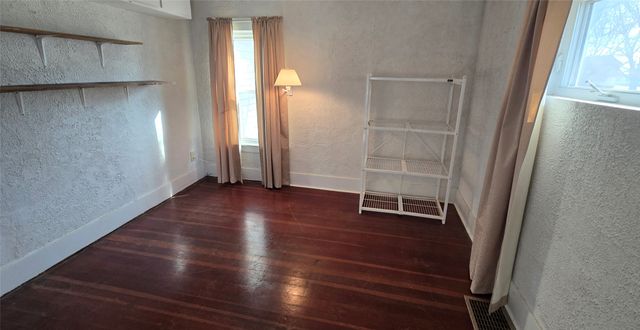 205 E Market Street, Laurel, IA 50141