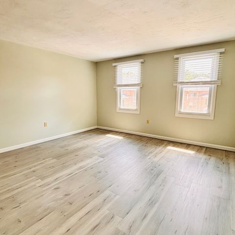 364 Neponset St K, Canton, MA 02021