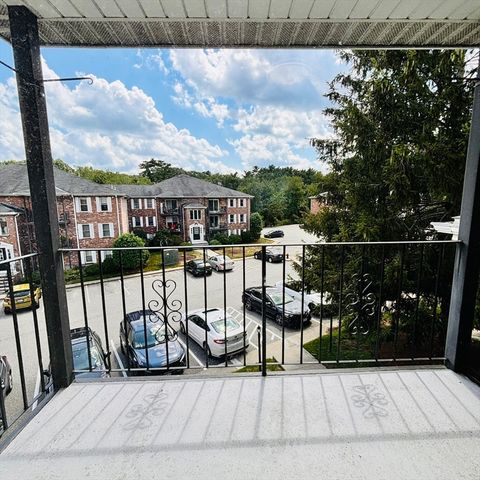 364 Neponset St K, Canton, MA 02021