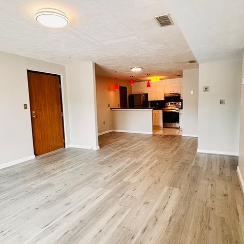 364 Neponset St K, Canton, MA 02021