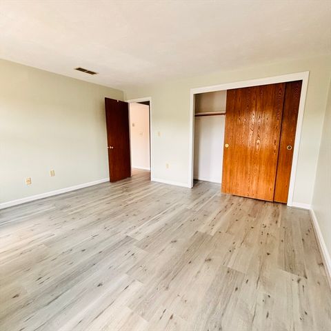 364 Neponset St K, Canton, MA 02021