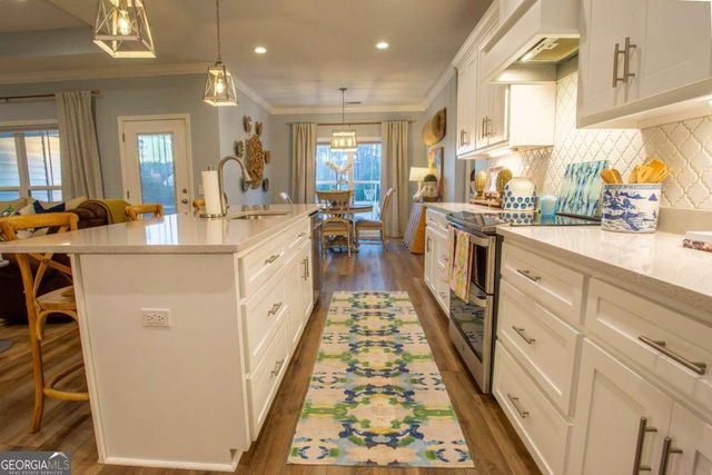 128 Magnolia Drive, Baxley, GA 31513