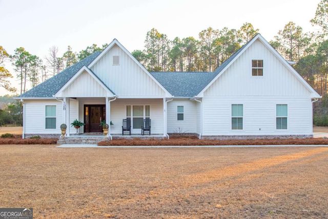 128 Magnolia Drive, Baxley, GA 31513