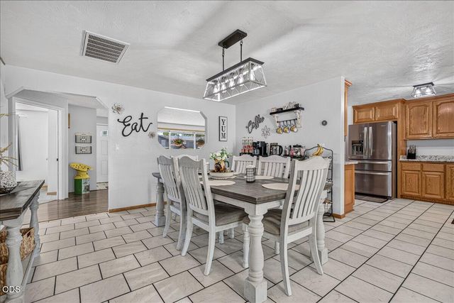 1825 Hybiscus Street, Medford, OR 97504