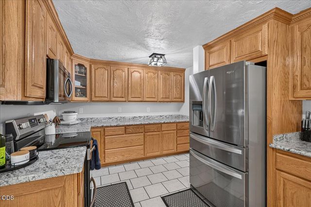 1825 Hybiscus Street, Medford, OR 97504