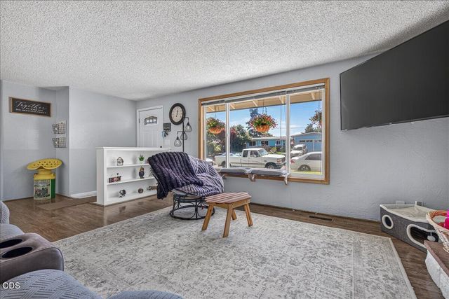 1825 Hybiscus Street, Medford, OR 97504