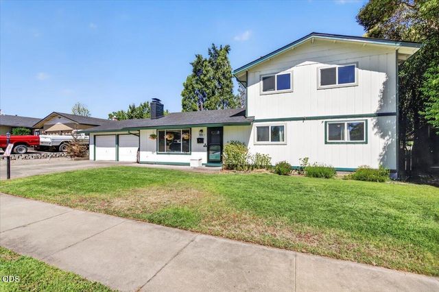 1825 Hybiscus Street, Medford, OR 97504