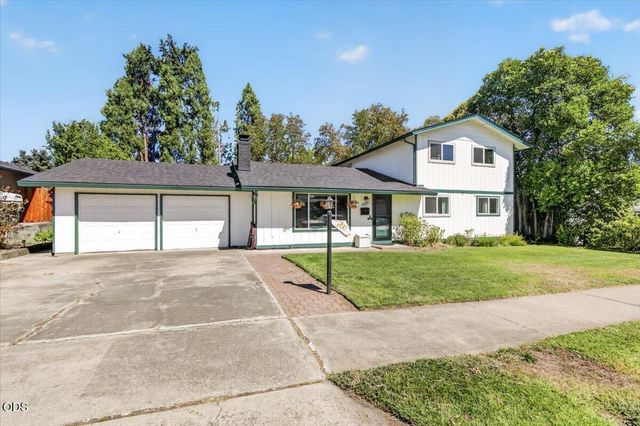 1825 Hybiscus Street, Medford, OR 97504