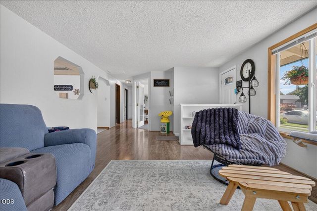 1825 Hybiscus Street, Medford, OR 97504