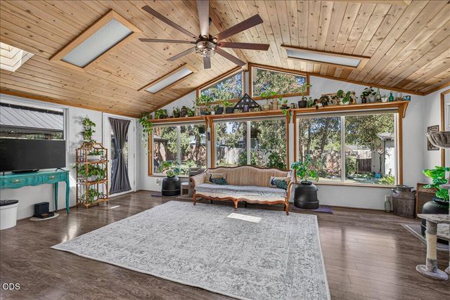 1825 Hybiscus Street, Medford, OR 97504