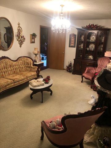 5279 Oak Grove Rd, Red Boiling Springs, TN 37150