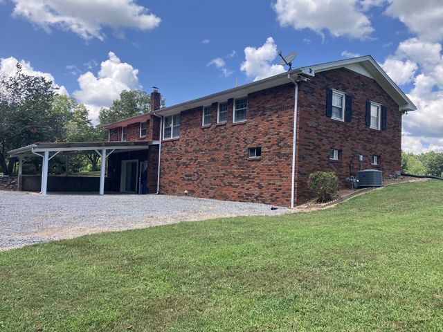 5279 Oak Grove Rd, Red Boiling Springs, TN 37150