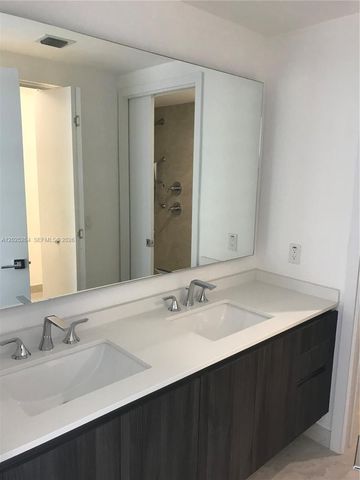 488 NE 18th St 3002, Miami, FL 33132