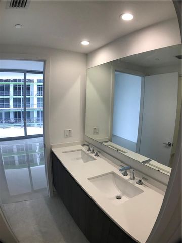 488 NE 18th St 3002, Miami, FL 33132