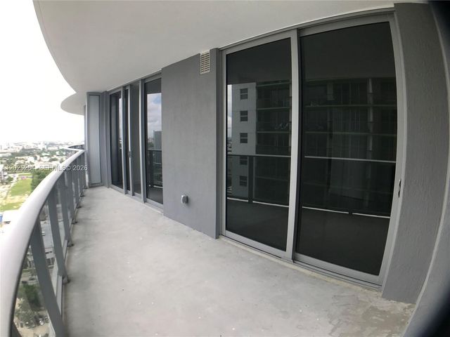 488 NE 18th St 3002, Miami, FL 33132
