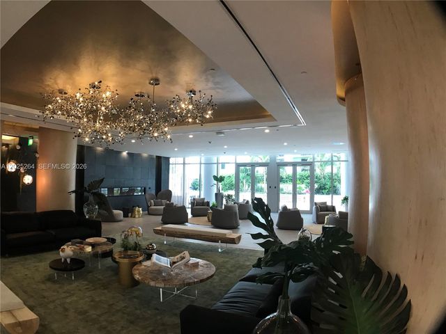488 NE 18th St 3002, Miami, FL 33132