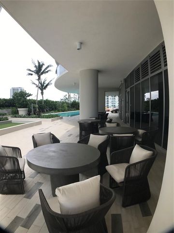 488 NE 18th St 3002, Miami, FL 33132