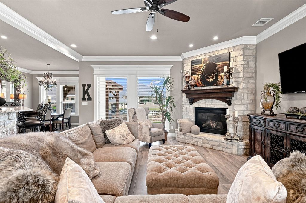 1601 Malibu Bay Court, Granbury, TX 76048 — photo 5