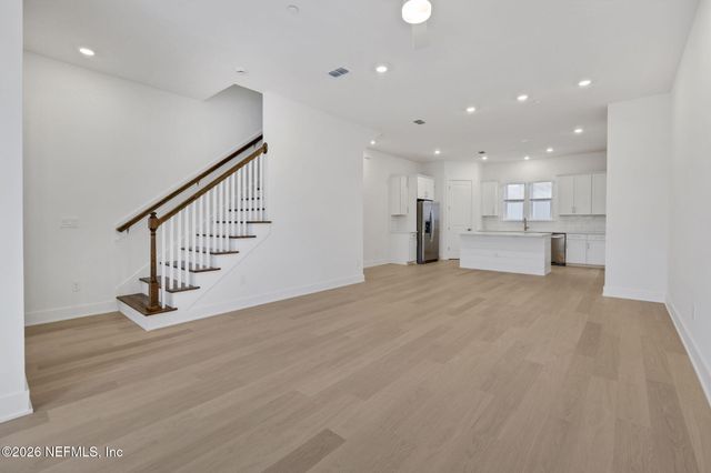 8 N BEACH Way, Jacksonville Beach, FL 32250